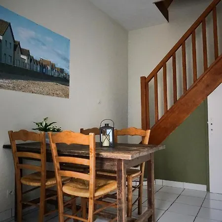 فندق مبيت وإفطار Domaine Airborne Carentan-les-Marais